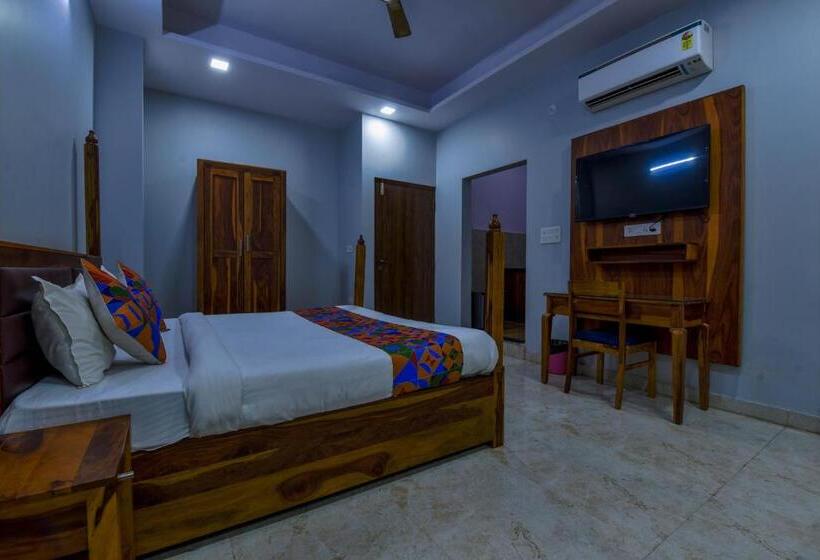 בית מלון כפרי My Stay Sirvi Inn