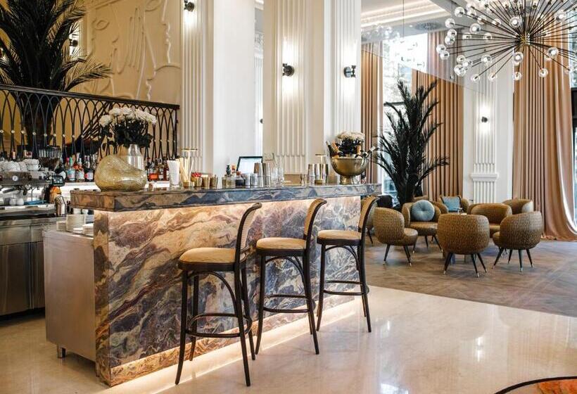 هتل Nadiya Palace