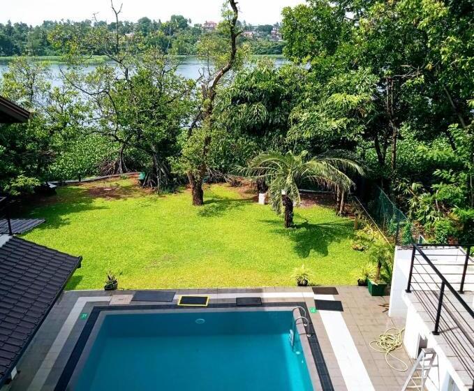 Отель New Lavan Bolgoda