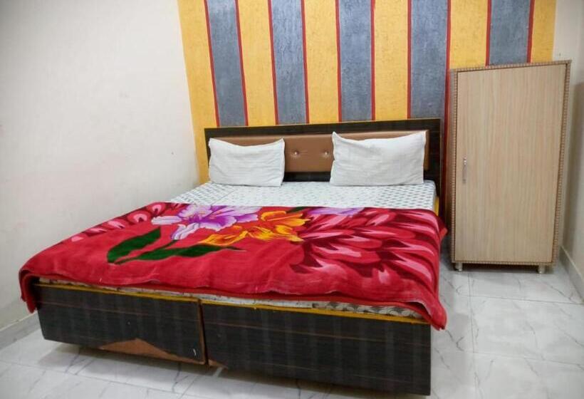 ホテル Shri Ganpati Guest House