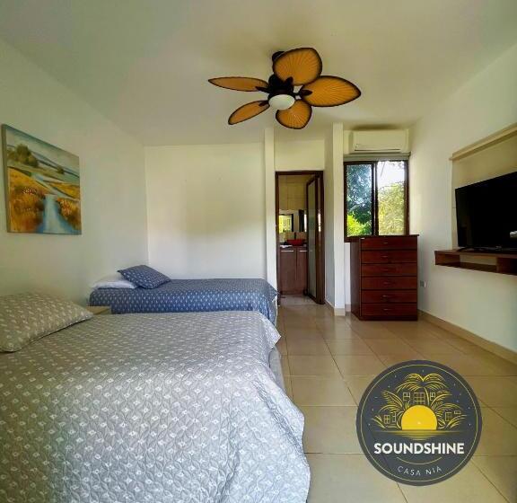 בית מלון כפרי Soundshine Casa Nia