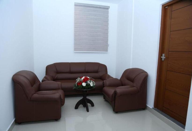 Отель Stonage Tourist Complex