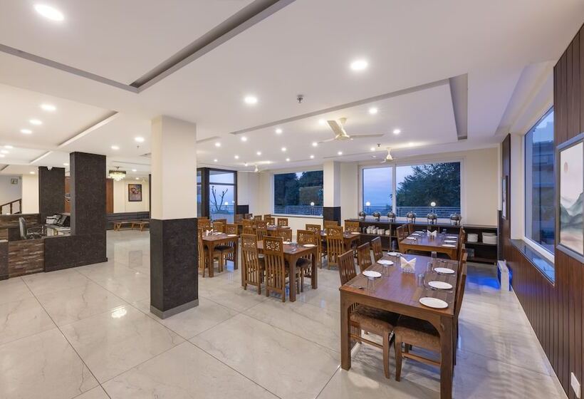 فندق Stone Wood Mountain Resort, Dharamshala