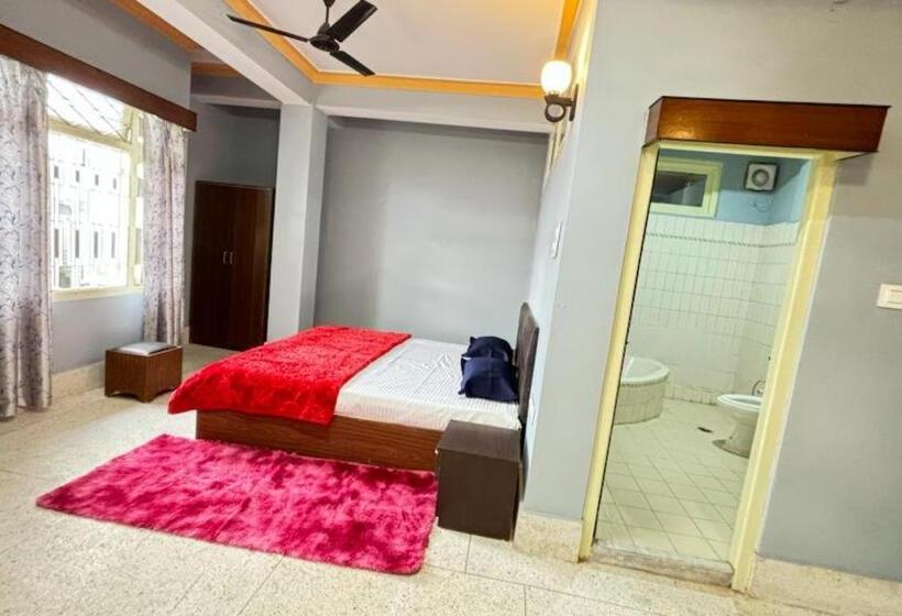 酒店 Travellers Inn