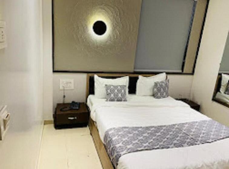 ホテル Unique Palace