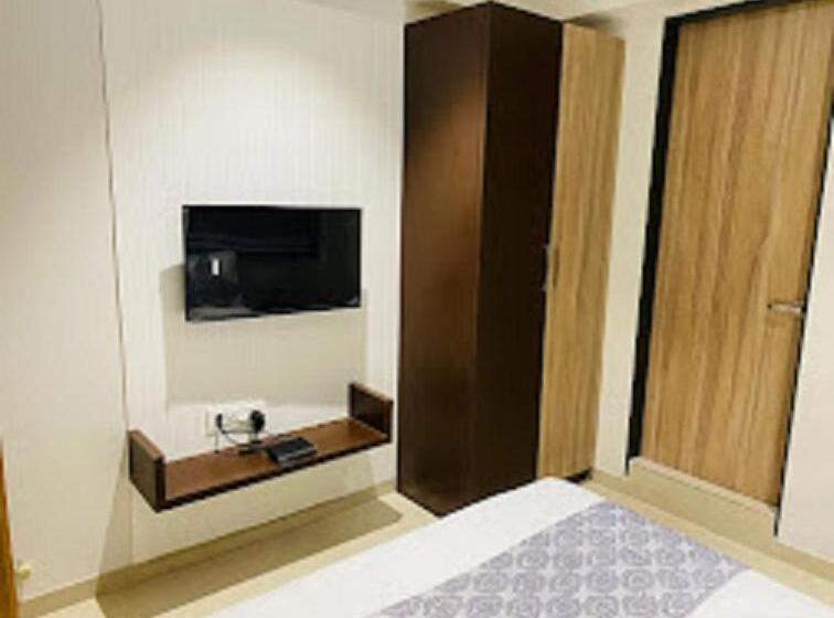 ホテル Unique Palace