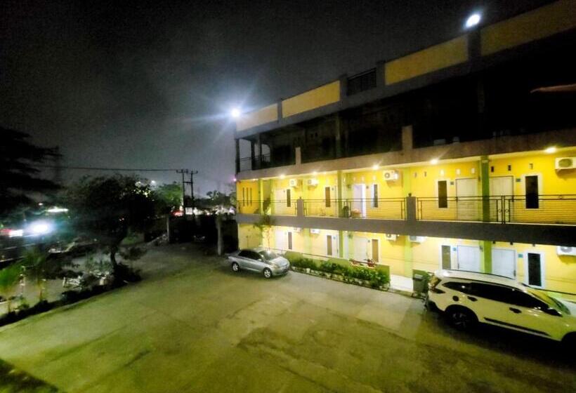 هتل Wisma Gahalta By Fans