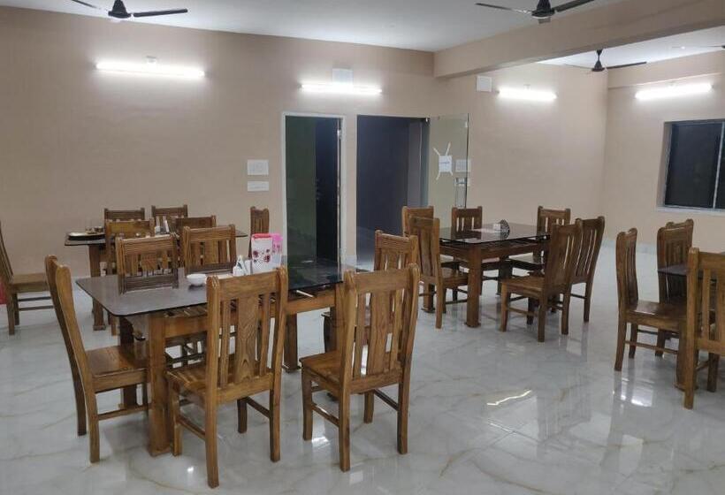 Ichhamati Hotel And Restaurant