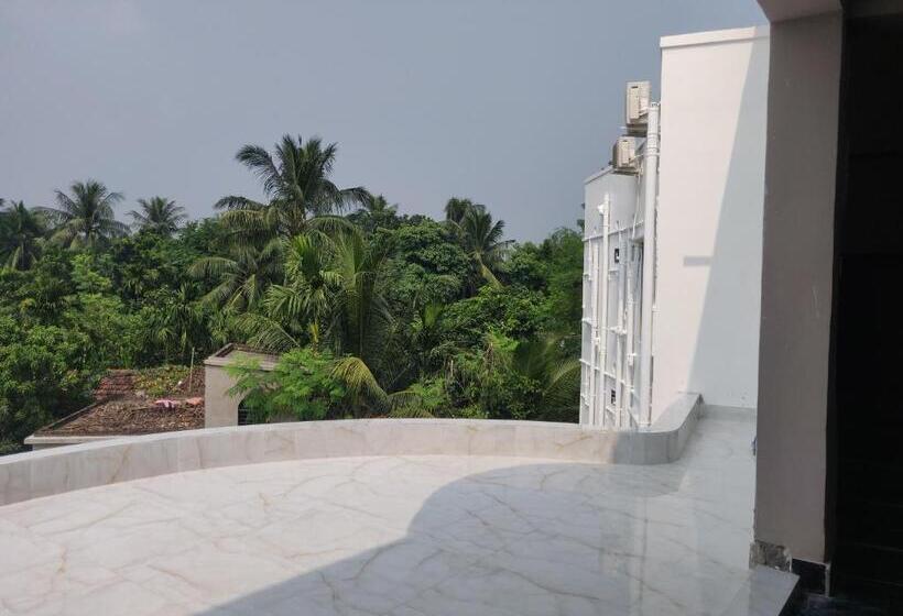 Ichhamati Hotel And Restaurant