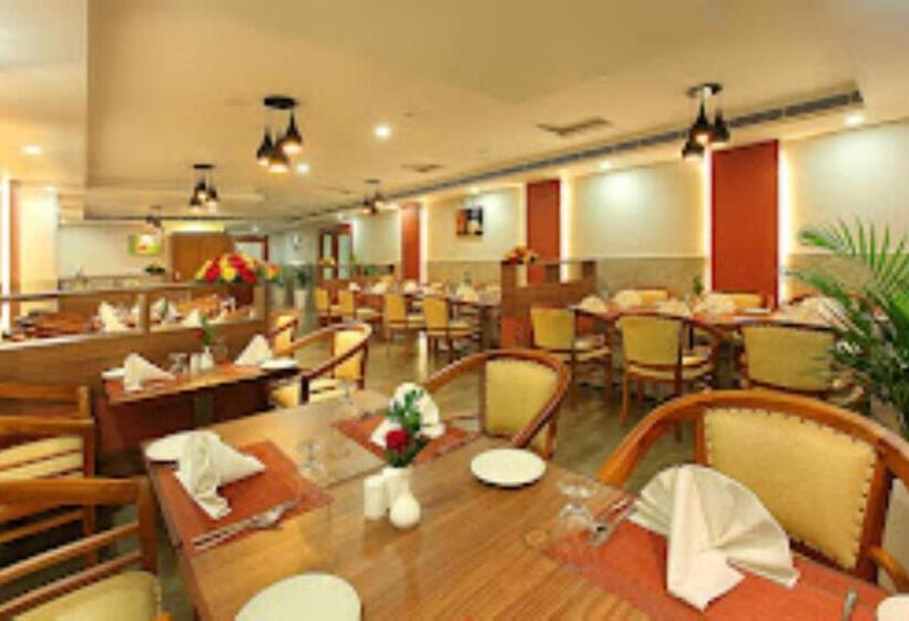 Lumbini Supreme Business Class Hotel Thrissur