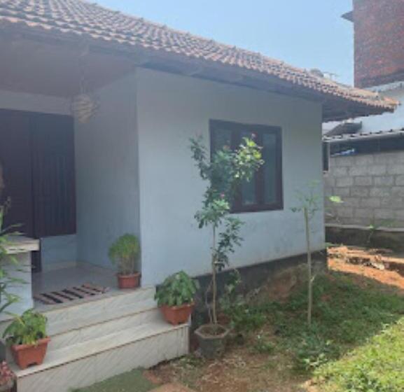 Lumbini Supreme Business Class Hotel Thrissur