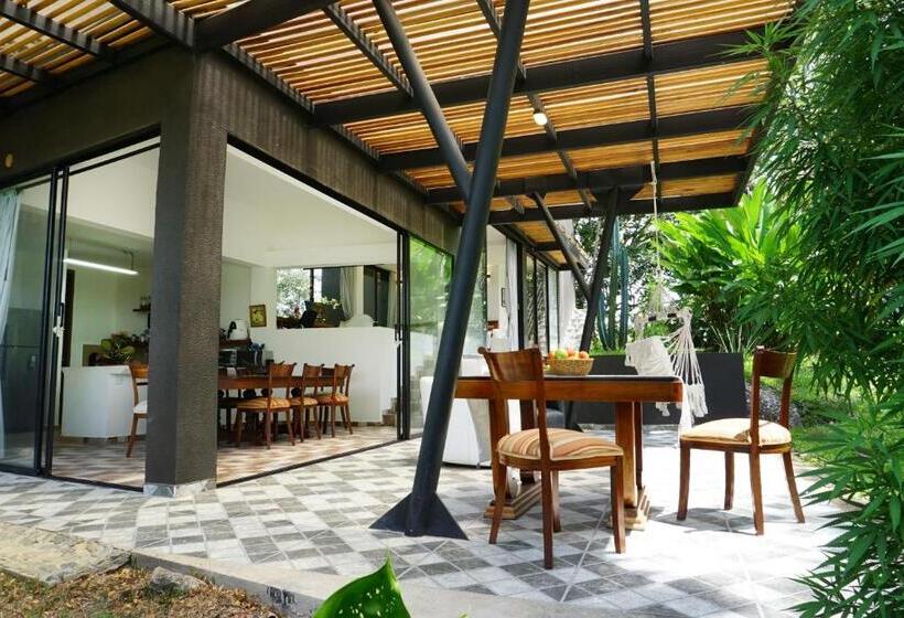 住宿加早餐  Laldea Nirvana Eco Villa In Cerritos