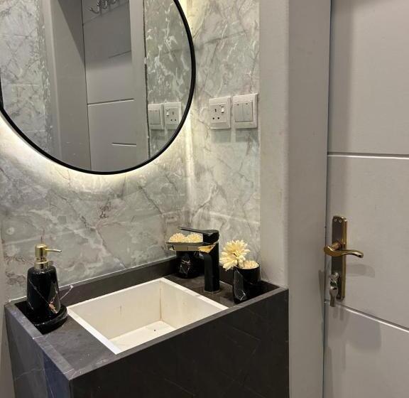 膳宿费 جازعكو