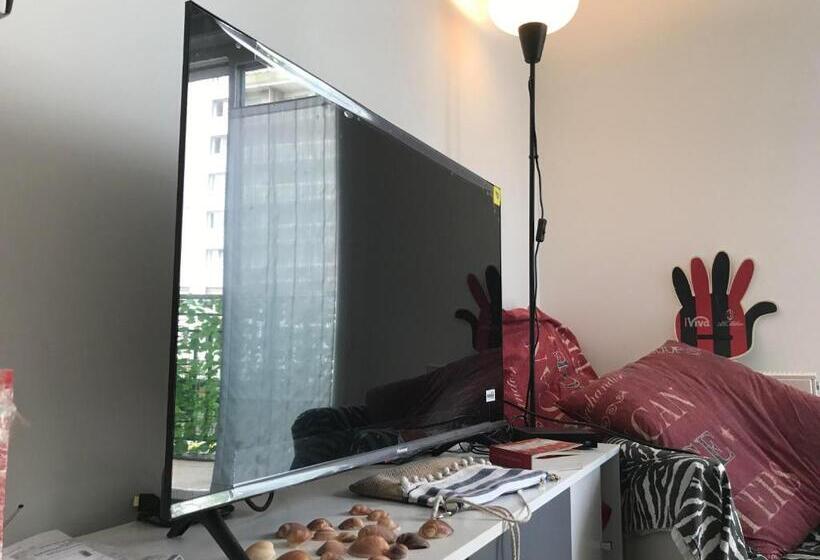 פנסיון Alessandro Cozy Apartment In Paris Clichy