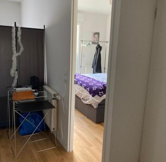 פנסיון Alessandro Cozy Apartment In Paris Clichy