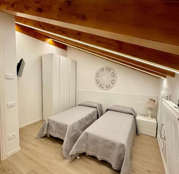 פנסיון Camerini Guest House