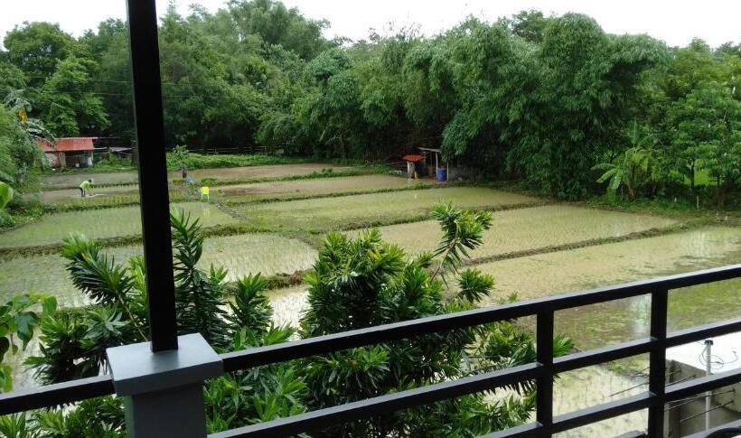 פנסיון Duran Pool & Guesthouse