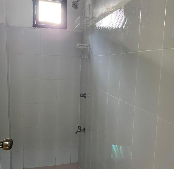 פנסיון Duran Pool & Guesthouse