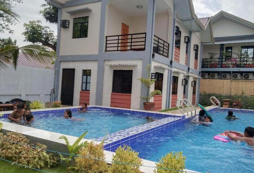 פנסיון Duran Pool & Guesthouse