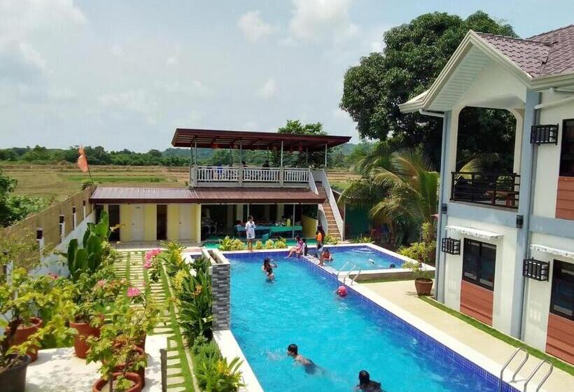 פנסיון Duran Pool & Guesthouse