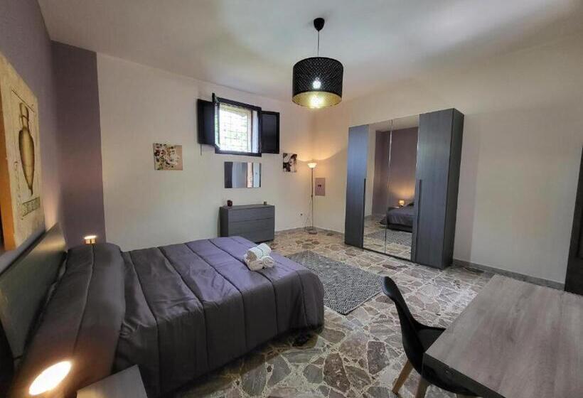 Пансион Galatia Rooms