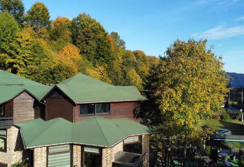 بنسيون Hillden Lodge &restaurant