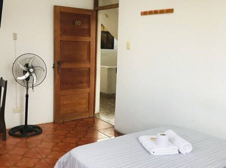 پانسیون Hospedaje Manly Paradise