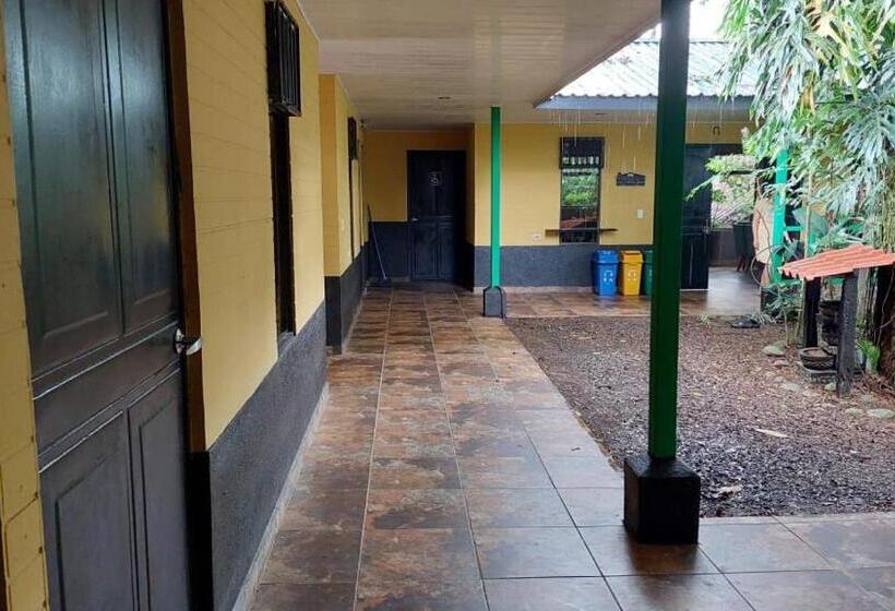 بنسيون Perla Verde Hostel Sarapiquí