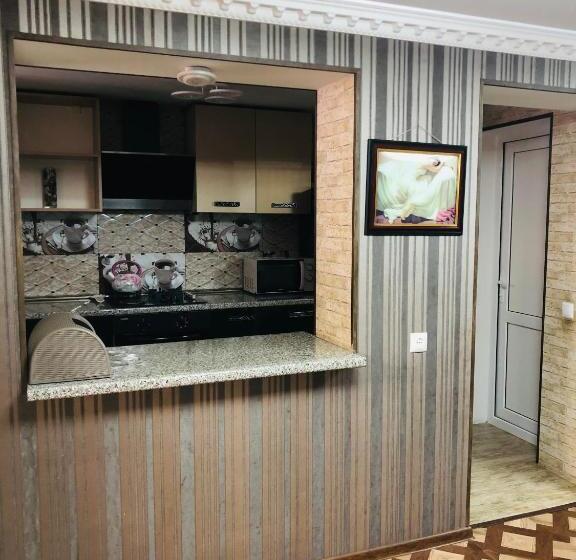 پانسیون Radeno House