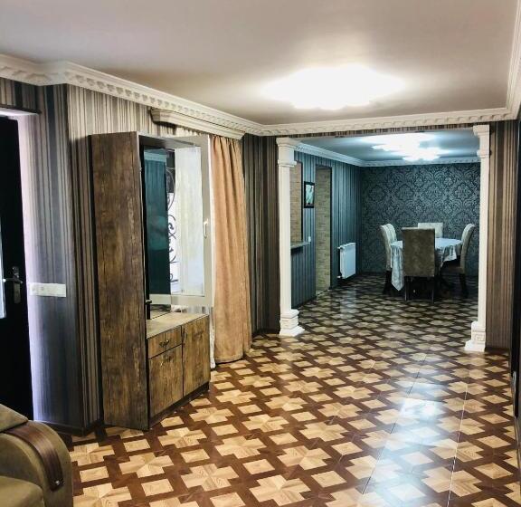 پانسیون Radeno House