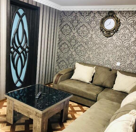 پانسیون Radeno House