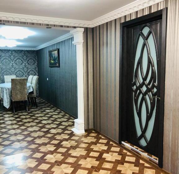 پانسیون Radeno House