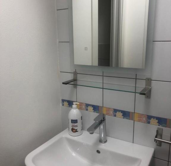 פנסיון Sweet Home