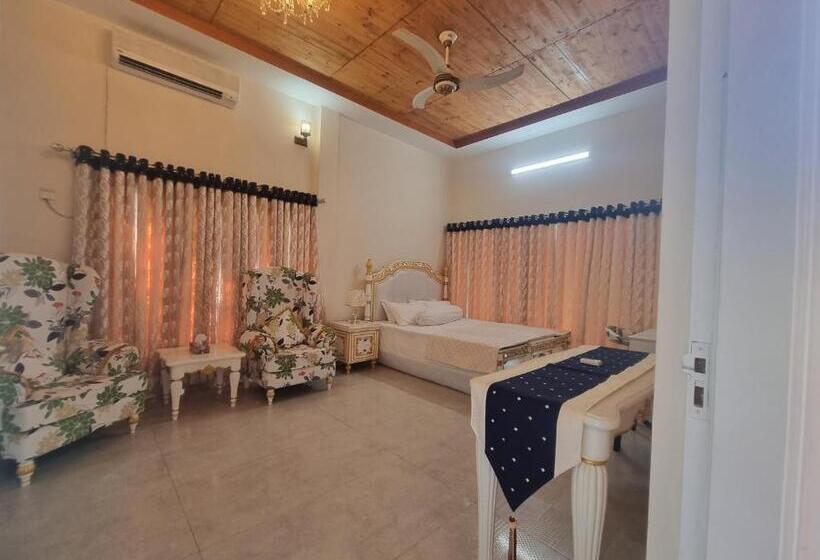 بنسيون The Cozy Nest