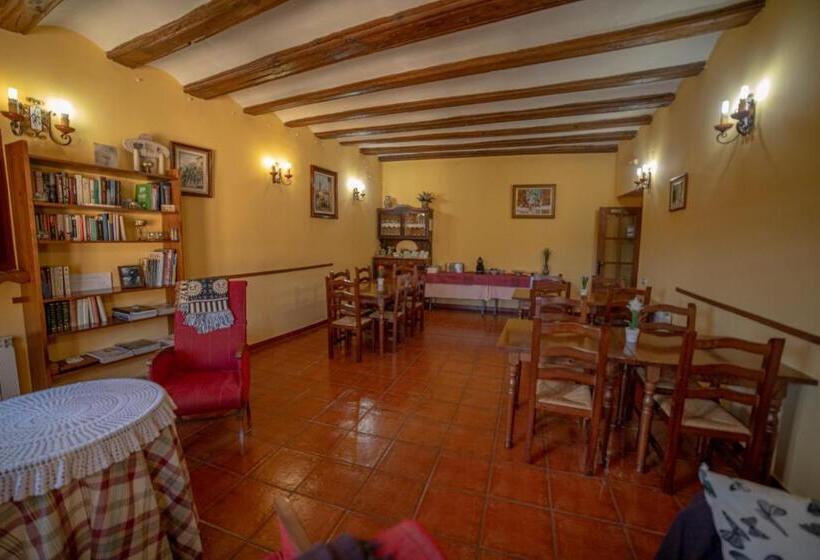 Pension Las Cuevas De Cañart
