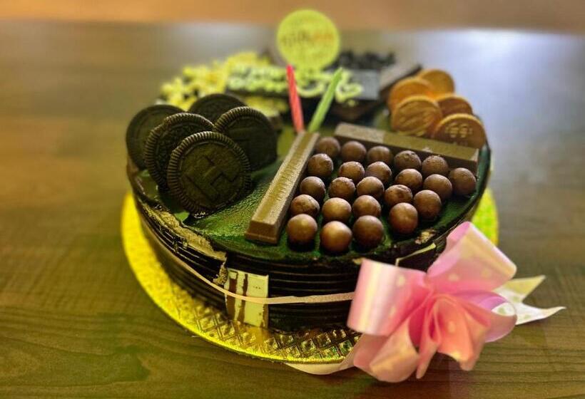 Selvas Eden Resort With River View Near Boat House