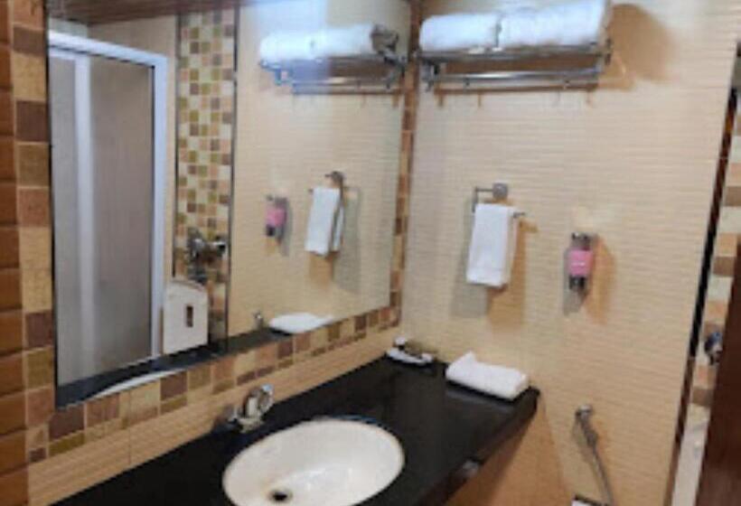 Spring Valley Spa Resort Dharmashala