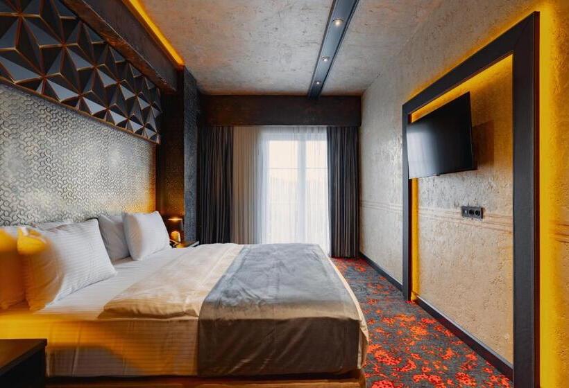 Tapis Rouge Hotel   Luxury Rooms