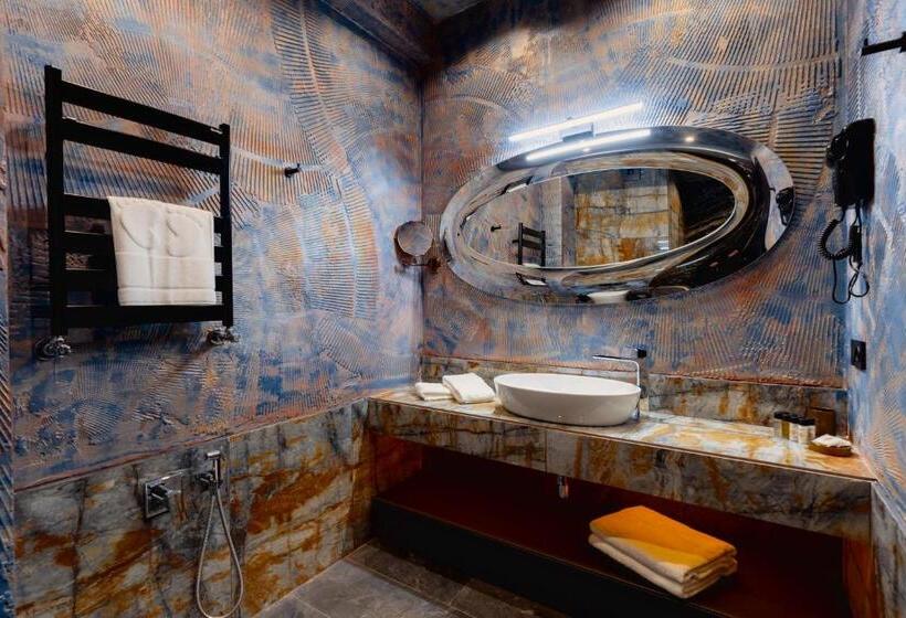 Tapis Rouge Hotel   Luxury Rooms