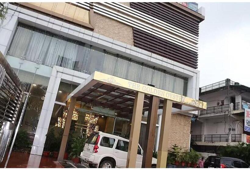 ホテル The Golden Oyster, Dehradun