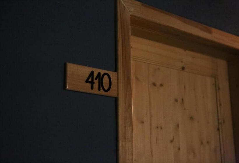 The Valley Residence & Spa N410