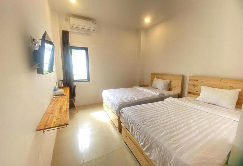 Urbanview Hotel Medio Inn Palu By Reddoorz