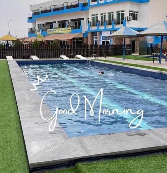 فندق ومنتجع لارين بلازا