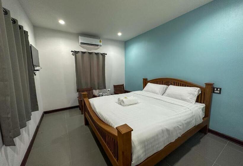 บ้านชมฟ้า   Bann Chomfah Resort & Cafe