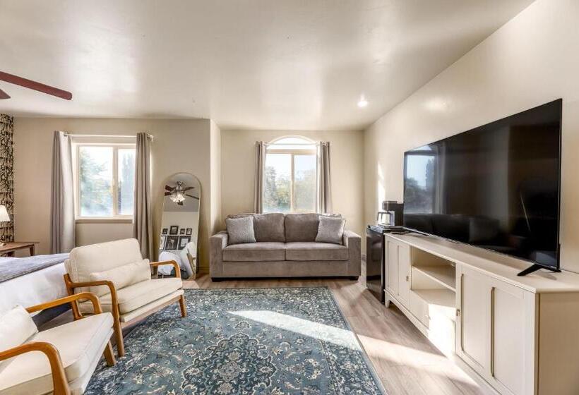 فندق صغير Spacious Studio Retreat L Century By Stay