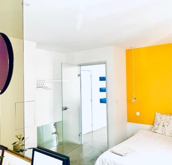 مبيت وإفطار Chambre Arty Chez Minuit Deux