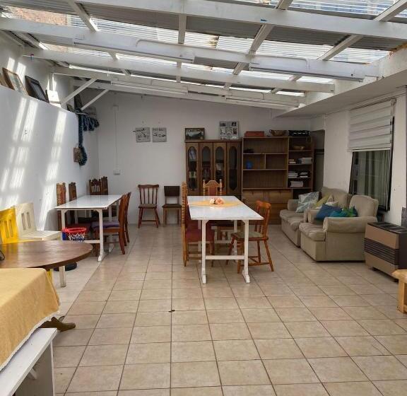 צימר Karol Hostal