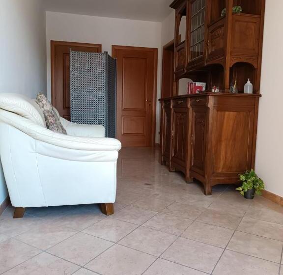 مبيت وإفطار La Casetta Di Ugo