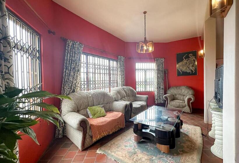 Bed and Breakfast Tarkshay Hospitality