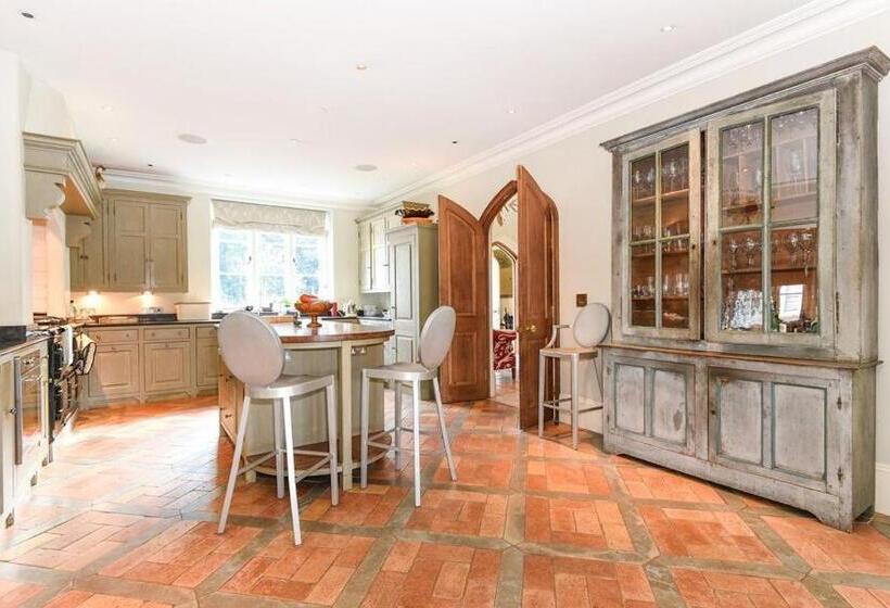 ベッドアンドブレックファースト The Old Rectory